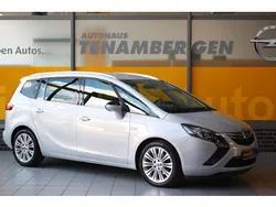 Grau, weiß Gebraucht 2013 Opel Zafira Tourer Innovation Van / Kleinbus | 14.900 €
