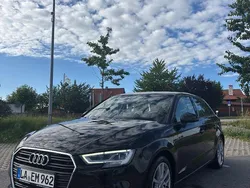 Schwarz Gebraucht 2019 Audi A3 Sportback Comfort Limousine | 20.000 € (Fairer Preis)