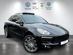 Schwarz Gebraucht 2015 Porsche Macan Turbo SUV | 32.500 €