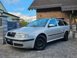 Silber Gebraucht 2001 Skoda Octavia Kombi | 1.990 € (Fairer Preis)
