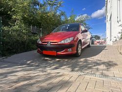 Rot Gebraucht 2005 Peugeot 206 Kleinwagen | 1.599 € (Fairer Preis)