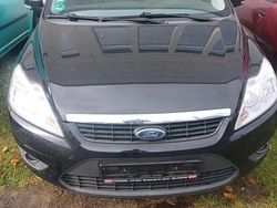 Schwarz Gebraucht 2010 Ford Focus Kombi | 3.000 € (Fairer Preis)