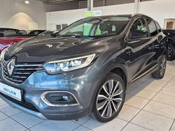 Blau (metallic) Gebraucht 2017 Renault Kadjar Bose Edition SUV | 15.950 €