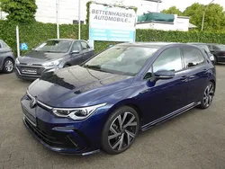 Blau Gebraucht 2024 VW Golf VIII R-line Limousine | 23.990 € (Guter Preis)
