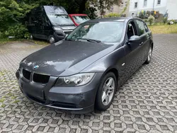 Grau Gebraucht 2005 BMW 320 Limousine | 2.700 € (Guter Preis)