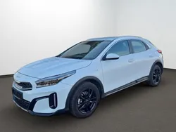 Weiss Gebraucht 2023 Kia XCeed Comfort SUV | 20.990 € (Fairer Preis)