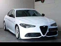 Weiß Gebraucht 2016 Alfa Romeo Giulia Veloce Limousine | 26.700 €