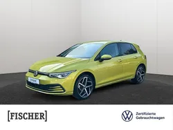 Gelb Gebraucht 2021 VW Golf VIII Life Limousine | 21.655 € (Fairer Preis)