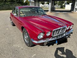 Rot Gebraucht 1978 Jaguar XJ6 Limousine | 19.900 €