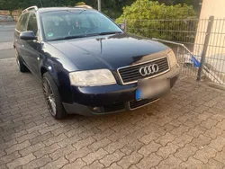 Blau Gebraucht 2002 Audi A6 Kombi | 2.700 € (Superpreis)