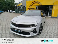 Grau/typ aussenverkleidung metalliclackierung Gebraucht 2024 Opel Astra Ultimate Kombi | 26.980 € (Fairer Preis)