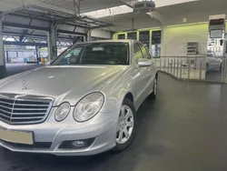 Silber Gebraucht 2009 Mercedes E200 Limousine | 8.499 € (Guter Preis)