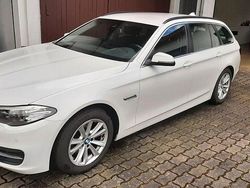 Weiß Gebraucht 2015 BMW 520 Kombi | 13.200 € (Guter Preis)