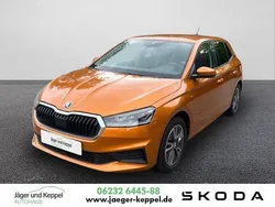Phoenixorange premium metallic Gebraucht 2022 Skoda Fabia Ambition Limousine | 19.900 € (Fairer Preis)