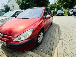 Rot Gebraucht 2002 Peugeot 307 Kleinwagen | 700 €