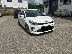 Weiß Gebraucht 2021 Kia Rio Platinum Limousine | 16.950 € (Fairer Preis)
