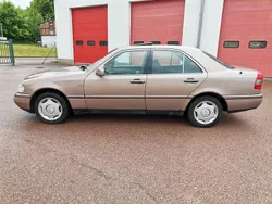 Braun Gebraucht 1993 Mercedes C180 Limousine | 1.800 €