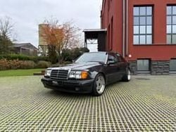 Schwarz Gebraucht 1992 Mercedes E500 Limousine | 79.500 €