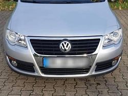 Grau Gebraucht 2005 VW Passat Limousine | 4.250 € (Fairer Preis)