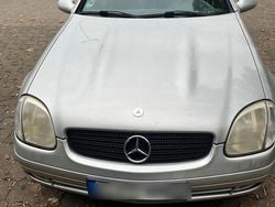 Silber Gebraucht 1998 Mercedes SLK230 Cabrio | 2.000 € (Guter Preis)