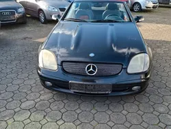 Schwarz Gebraucht 2001 Mercedes SLK200 Edition Cabrio | 1.450 € (Guter Preis)