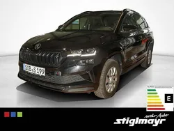 Schwarzmagic perleffekt Gebraucht 2024 Skoda Karoq SportLine SUV | 33.880 € (Fairer Preis)
