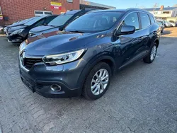Grau Gebraucht 2017 Renault Kadjar Collection SUV | 13.500 € (Fairer Preis)