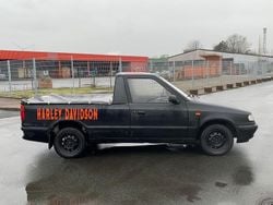 Schwarz Gebraucht 1999 Skoda Felicia Abholung | 700 €
