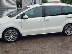 Weiß Gebraucht 2015 VW Sharan Cup Van / Kleinbus | 21.000 € (Teuer)