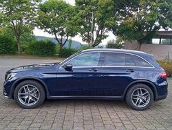 Blau Gebraucht 2017 Mercedes GLC220 AMG SUV | 27.245 € (Etwas zu teuer)