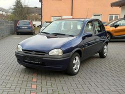 Blau Gebraucht 1999 Opel Corsa Limousine | 2.490 € (Teuer)