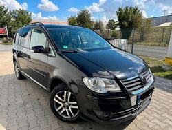 Schwarz Gebraucht 2007 VW Touran Van / Kleinbus | 4.300 € (Etwas zu teuer)