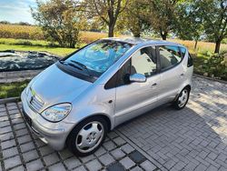 Grau Gebraucht 2004 Mercedes A190 Avantgarde Limousine | 2.550 €