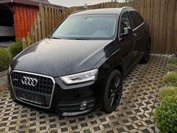Schwarz Gebraucht 2013 Audi Q3 Ambiente SUV | 16.000 € (Etwas zu teuer)