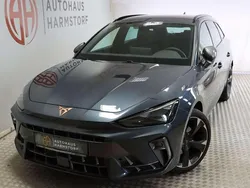 Magnetic grau metallic Gebraucht 2025 Cupra Leon Kombi | 32.790 € (Guter Preis)