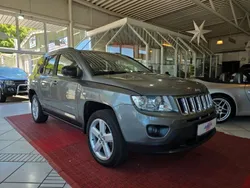 Grau Gebraucht 2011 Jeep Compass Limited SUV | 4.900 € (Etwas zu teuer)