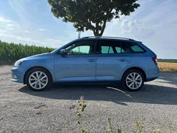 Blau Gebraucht 2016 Skoda Fabia Joy Kombi | 10.100 € (Fairer Preis)