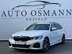 Sonderlackierung Gebraucht 2022 BMW 330e M Sport Kombi | 31.950 € (Guter Preis)