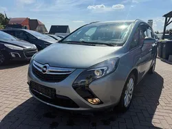 Silber Gebraucht 2015 Opel Zafira Tourer Style Van / Kleinbus | 8.150 € (Fairer Preis)
