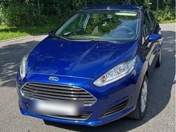 Blau Gebraucht 2015 Ford Fiesta Trend Kleinwagen | 6.200 € (Guter Preis)