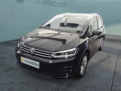 Schwarz Gebraucht 2024 VW Touran Highline Van / Kleinbus | 39.056 € (Etwas zu teuer)