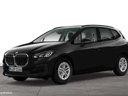 Schwarz uni Neu 2025 BMW 218 Active Tourer Van / Kleinbus | 32.046 € (Superpreis)
