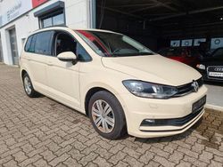 Beige Gebraucht 2017 VW Touran Van / Kleinbus | 8.995 € (Guter Preis)