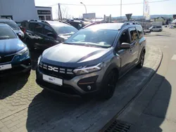 Grau Gebraucht 2024 Dacia Jogger Extreme Van / Kleinbus | 21.490 € (Etwas zu teuer)