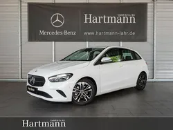 Polarweiß Gebraucht 2024 Mercedes B180 Progressive Van / Kleinbus | 31.990 € (Etwas zu teuer)