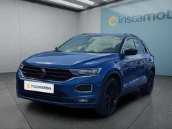 Blau Gebraucht 2021 VW T-Roc SUV | 21.599 € (Guter Preis)