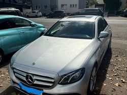 Silber Gebraucht 2018 Mercedes E220 Limousine | 25.000 € (Superpreis)
