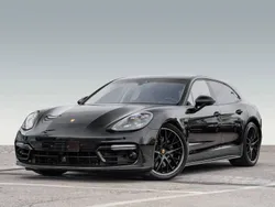 Tiefschwarzmetallic Gebraucht 2022 Porsche Panamera GTS Sport Turismo Limousine | 99.880 € (Guter Preis)
