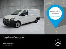 Weiß Gebraucht 2023 Mercedes Vito Van / Kleinbus | 29.607 € (Superpreis)