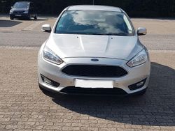 Silber Gebraucht 2017 Ford Focus Business Edition Kombi | 9.500 € (Guter Preis)